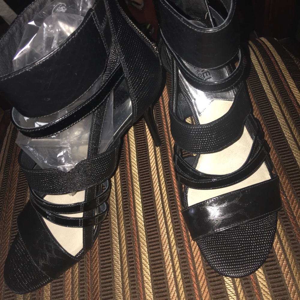 MK  Stilletos